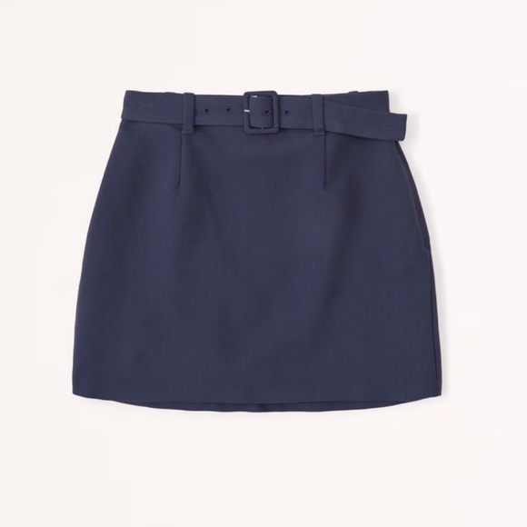 Abercrombie & Fitch Dresses & Skirts - Abercrombie Belted Menswear Skirt in Navy — Size M